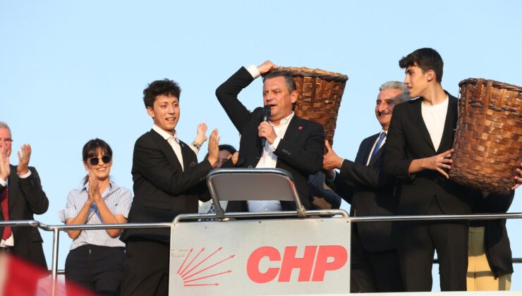 CHP Genel Başkanı Özel, ‘Getir Sandığı’ Diyerek Konuştu: ‘Küfeyi Biz Taşıyacağız’