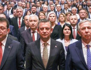 CHP’de ‘Parti Meclisi’ İçin Kılıçlar Çekildi: İmamoğlu-Özel Krizi Adım Adım Yaklaşıyor