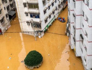 Çin’in Hunan Eyaletinde Sel Suları Çekilmeye Başladı