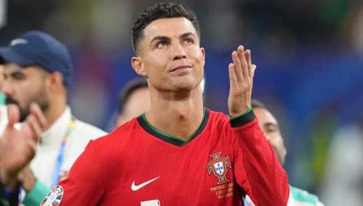 Cristiano Ronaldo, Oğluyla Aynı Sahada Oynamadan Futbolu Bırakmayacak