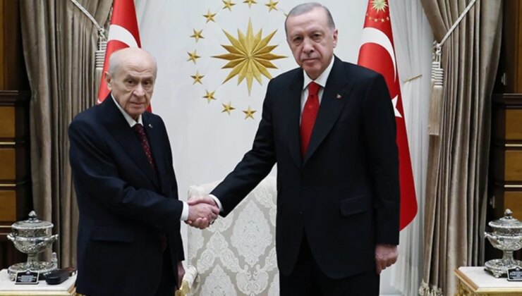 Cumhurbaşkanı Erdoğan, MHP Genel Başkanı Devlet Bahçeli ile Külliye’de Görüştü.