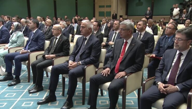 Cumhurbaşkanı Erdoğan: Zelzelenin Yıktığı Kentleri Yeniden Ayağa Kaldırmadan Gönlümüz Rahat Etmeyecek