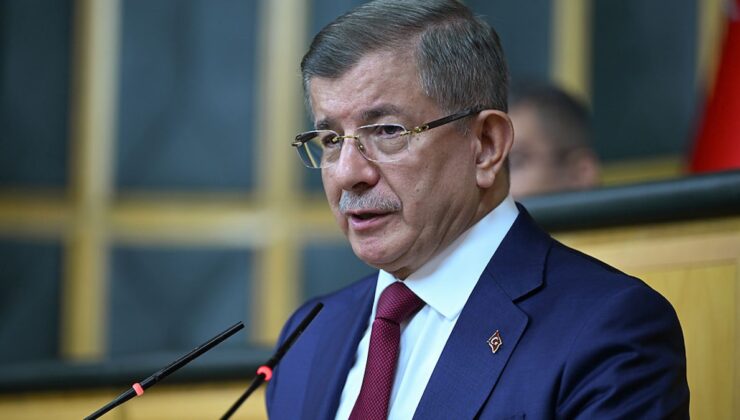 Davutoğlu’ndan Sığınmacı Yanıtı: Gösterdiğim Performanstan Rahatsız Olan Casuslar…