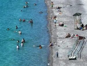 Denizi Olmayan Kente Turistler Yüzmek İçin Akın Ediyor: Bu Yıl Hedef 1 Milyon Turist Ağırlamak