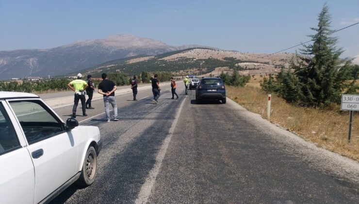 Denizli-Antalya Karayolu Çift Yönlü Trafiğe Kapatıldı