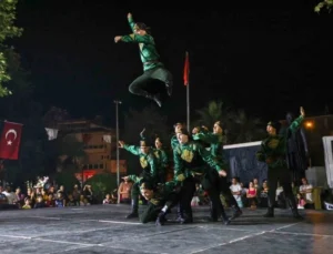 Denizli’de 18. Uluslararası Halk Dansları Şenliği Başlıyor