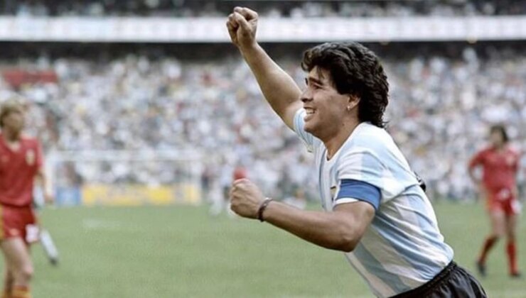 Diego Maradona’nın 1986 Dünya Kupası Yarı Finalinde Giydiği Forma 900 Bin Sterline Satışa Çıkıyor