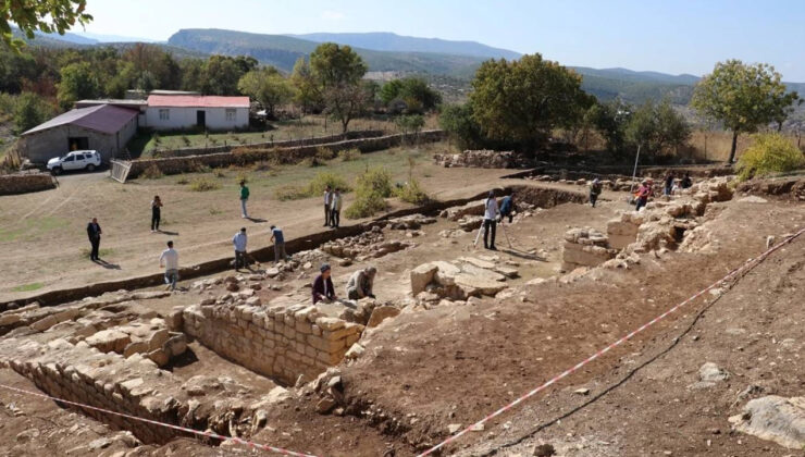 Diyarbakır’da İnkaya Kazılarında Denizyıldızı Fosili Bulundu