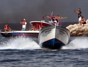 Dünyanın En İyi Ahşap Tekneleri Görücüye Çıktı, Kadınlar Gövde Gösterisi Yaptı