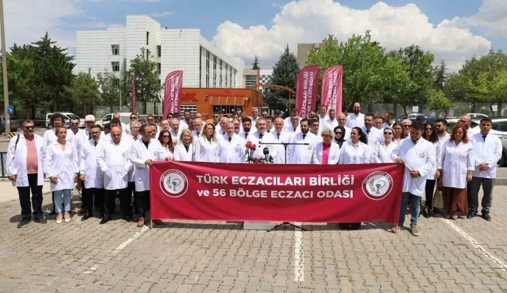 Eczacılar, Her Geçen Gün Açılan Eczacılık Fakültelerinden ve İstihdam Sıkıntısından Dert Yandı