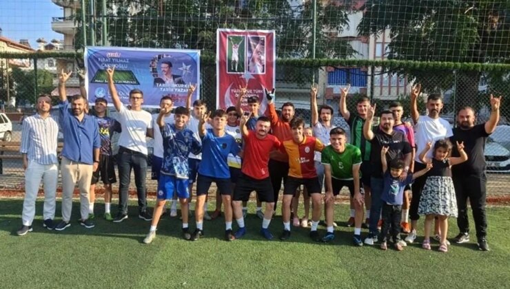 Ege Üniversitesi’nde Muhalif Görüşlü Öğrenci Anısına Futbol Turnuvası Düzenlendi