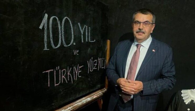 Ertuğrul Özkök: Sayın Bakan, Şimdi O İki Okula da Tarikatları Mı Sokmak İstiyorsun?