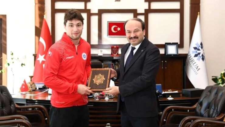 Erzurum Teknik Üniversitesi Milli Sportmeni Muhammed Ali Demirel, Paris 2024 Yaz Olimpiyat Oyunları’na Katılmaya Hak Kazandı