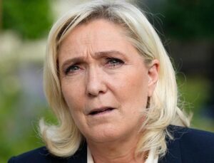 Eski Başbakan ile Le Pen’in Yemeğe Çıkması Fransa’yı Karıştırdı