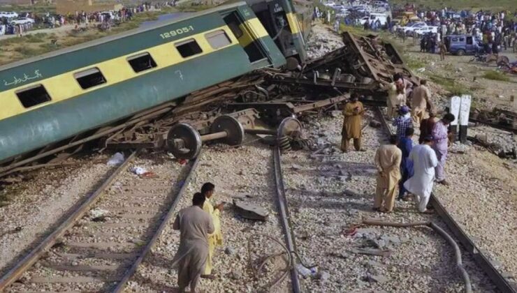 Facia Yaşandı: Tren Raydan Çıktı 2 Kişi Hayatını Kaybetti!