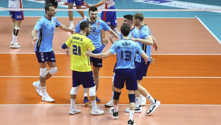 Fenerbahçe Erkek Voleybol Grubu’nda 4 Oyuncunun Kontratı Uzatıldı