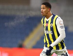 Fenerbahçe’de Oosterwolde’ye Sürpriz Talip! İtalyan Yıldızın Yerini Alacak