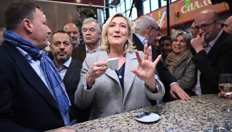 Fransa Gündemi Bu Haberle Sarsıldı… Macron İttifakındaki Siyasi Le Pen’le Yemeğe Çıktı