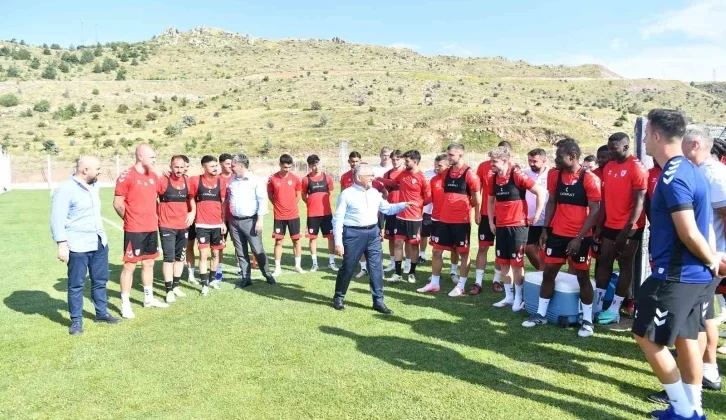 Futbol Kadroları Erciyes Yüksek İrtifa Kamp Merkezi’ne Övgüler Yağdırdı