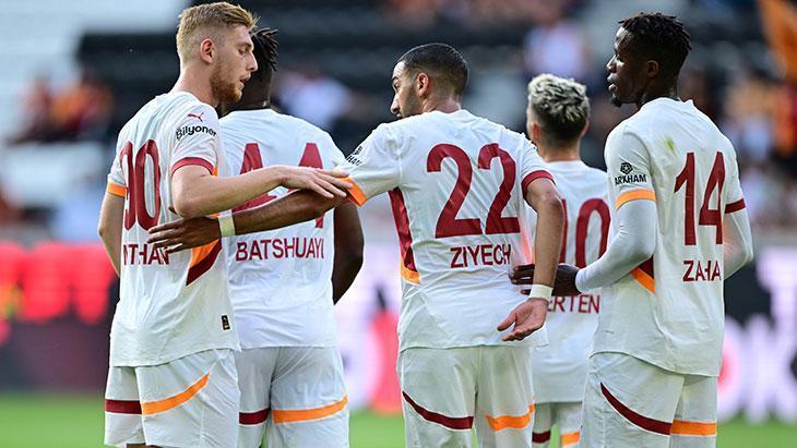 Galatasaray’da Yıldız Futbolcuyla Yollar Ayrılıyor! Menajeri İdareyle Görüştü