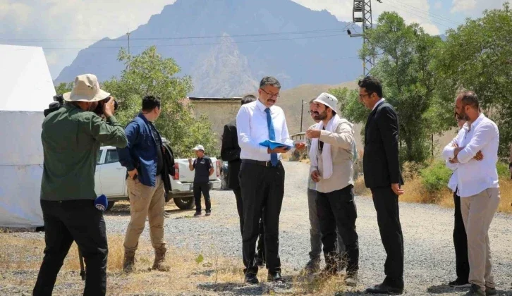 Hakkari Mir Çölemerik Kalesi’nde Hafriyat Çalışmaları Başladı