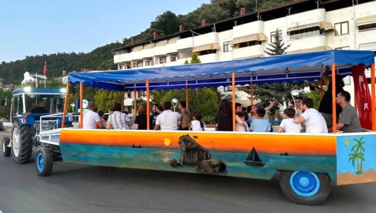 İnkumu’da Gezi Traktörü Seferleri Başladı