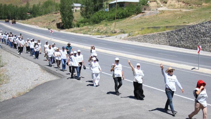 “İradeye Hürmet Yürüyüşü” Hakkari’ye Ulaştı