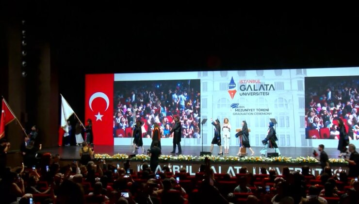 İstanbul Galata Üniversitesi’nden İlk Mezunlarını Verdi