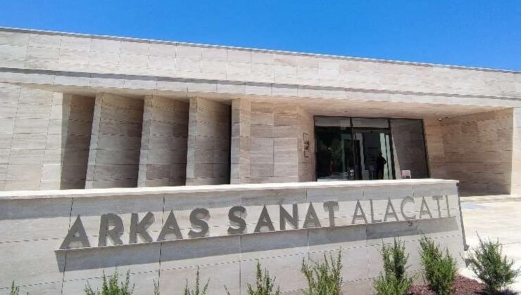 İzmir’de Açılan Arkas Sanat Alaçatı, İlçenin İlk Kültür Merkezi Oldu