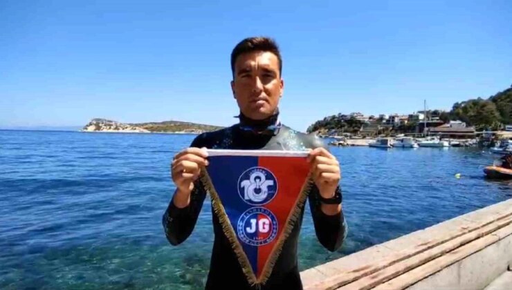 Jandarma Üsteğmen Emre Öztürk Karaburun’dan Foça’ya 23 Kilometre Yüzdü