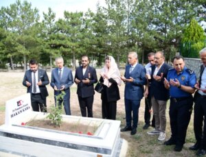 Kahramankazan Belediyesi ve Kaymakamlık, 15 Temmuz Şehitleri İçin Anma Töreni Düzenledi