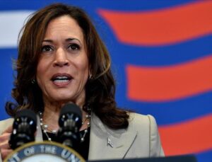 Kamala Harris, ABD Başkan Adaylığı İçin Gerekli Delege Sayısına Ulaştı