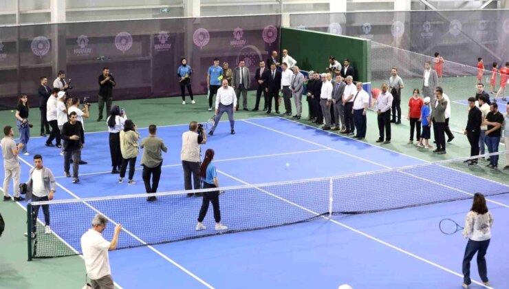 Karatay Belediyesi Kapalı Tenis Kortu Açıldı