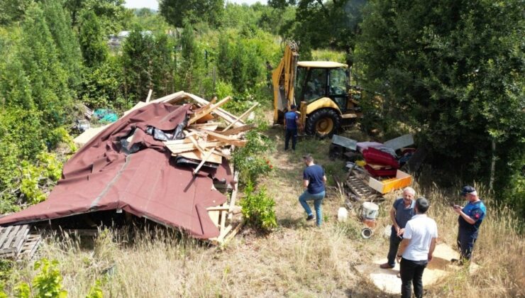 Kartepe’de Kaçak Bungalovlar Yıkıldı