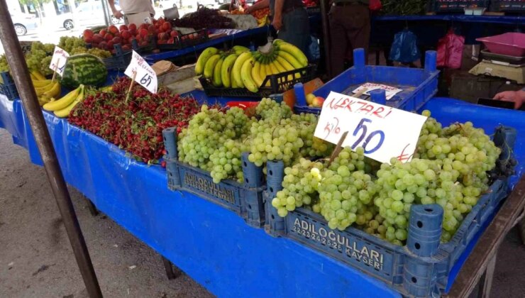 Kayseri Semt Pazarlarında Meyve ve Zerzevat Fiyatları Düştü