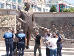 Kayseri’de Atatürk Anıtına Saldıran Kadın: Dayımın Mesih Olduğuna İnanıyorum