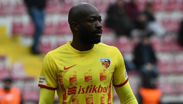 Kayserispor, Stephane Bahoken ile Sözleşme Yeniledi