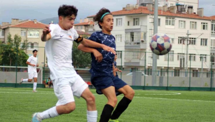 Kayserispor U13, Kocasinan Şimşekspor’u 5-0 Yenerek Şampiyon Oldu