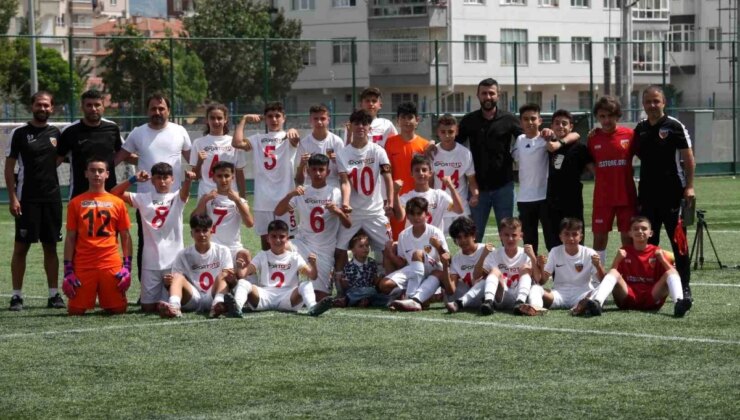 Kayserispor ve Kocasinan Şimşekspor U-13 Ligi’nde Finale Kaldı