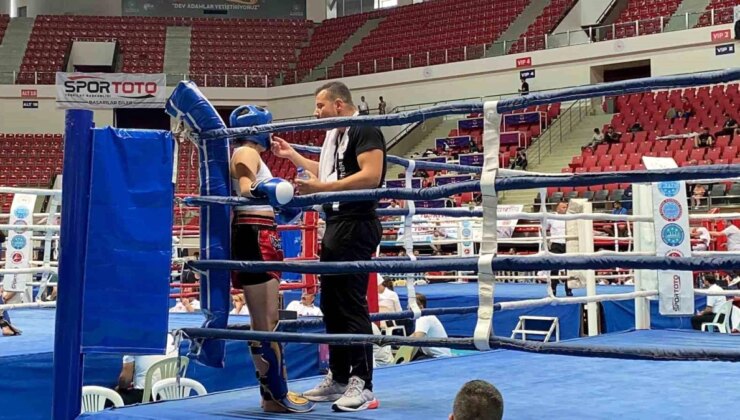 Kemer Belediyesi Kick Boks Kadrosu Türkiye Kick Boks Turnuvası’nda Başarılı