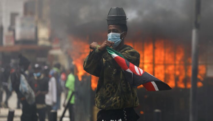 Kenya’da Vergi Protestosu: Polis Genel Müfettişi İstifa Etti