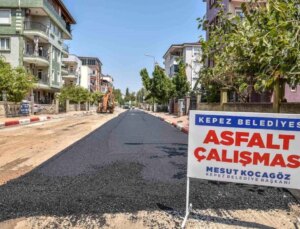 Kepez Belediyesi, Işık Caddesi’nde Altyapı Çalışmaları Sonucu Zarar Gören Asfaltı Yeniliyor