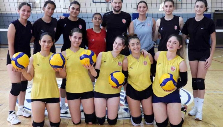 Kepez Belediyesi Spor Kulübü Voleybol Ekipleri İçin İdmanlara Başladı