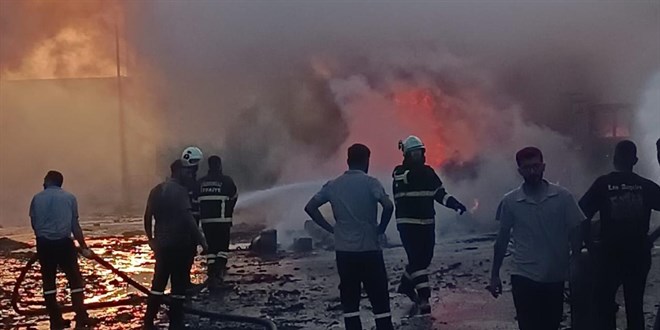 Kırklareli’nde Geri Dönüşüm Tesisinde Yangın