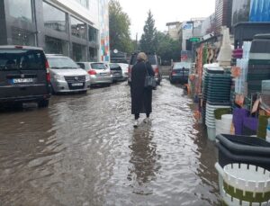 Kocaeli’de Yollar Göle Döndü