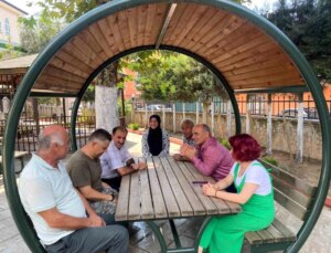 Körfez Belediye Başkanı Şener Söğüt, Mahalleli ile Bir Araya Geldi