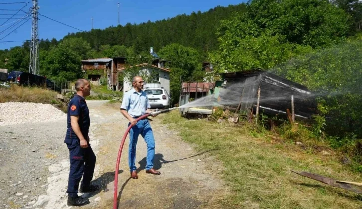 Köy Yangınlarının Bitmediği Kastamonu’da Önemli Proje: Köy Köy Gezip Vatandaşları Eğitiyorlar