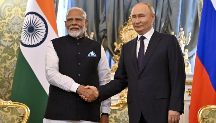 Kremlin: Putin ve Modi, Ukrayna Sıkıntısını Yapan Bir Havada İstişare Etti