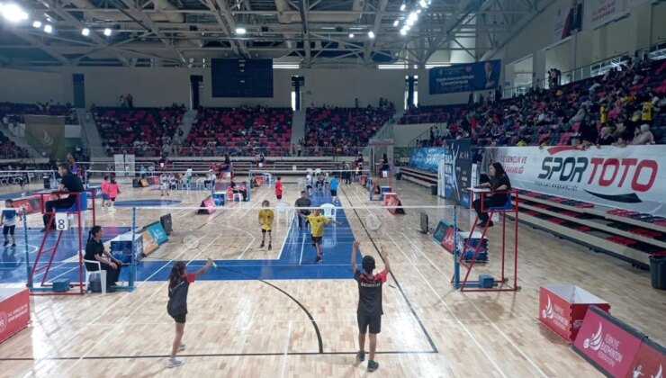 Kulalı Atletler Badminton Türkiye Şampiyonasında Başarı Yakaladı