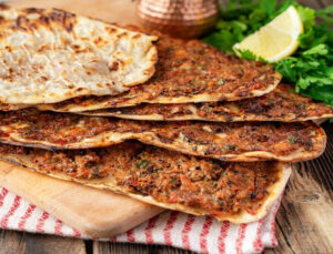 Lahmacun Kalorisini Azaltmanın Yolları: Daha Hafif ve Sağlıklı Bir Alternatif